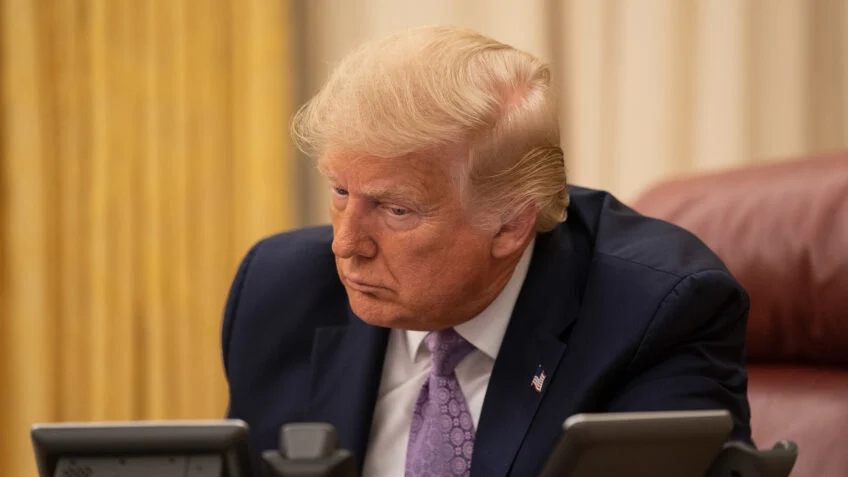 Ao vivo: Trump vai a jantar de jornalistas setoristas da Casa Branca