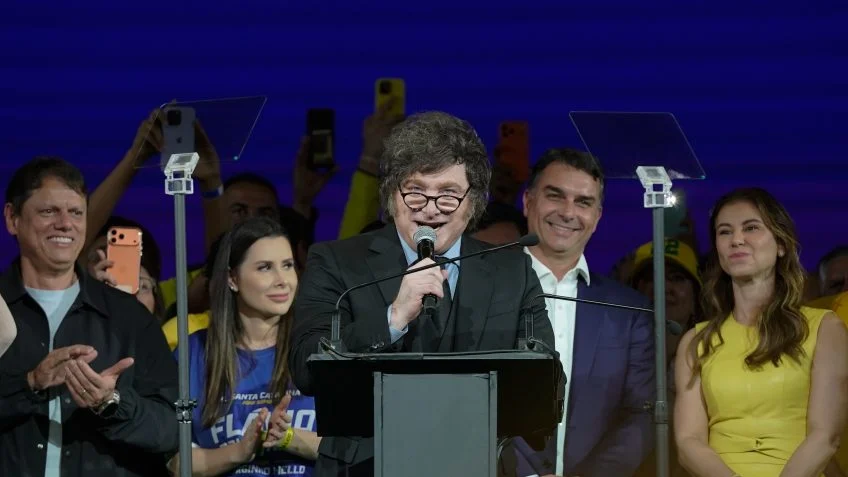 Milei chama Moraes de lixo careca , e Fachin rebate: Desrespeitoso