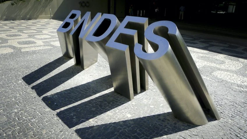 BNDES libera R$ 20 bi para renovar frotas de veículos pesados