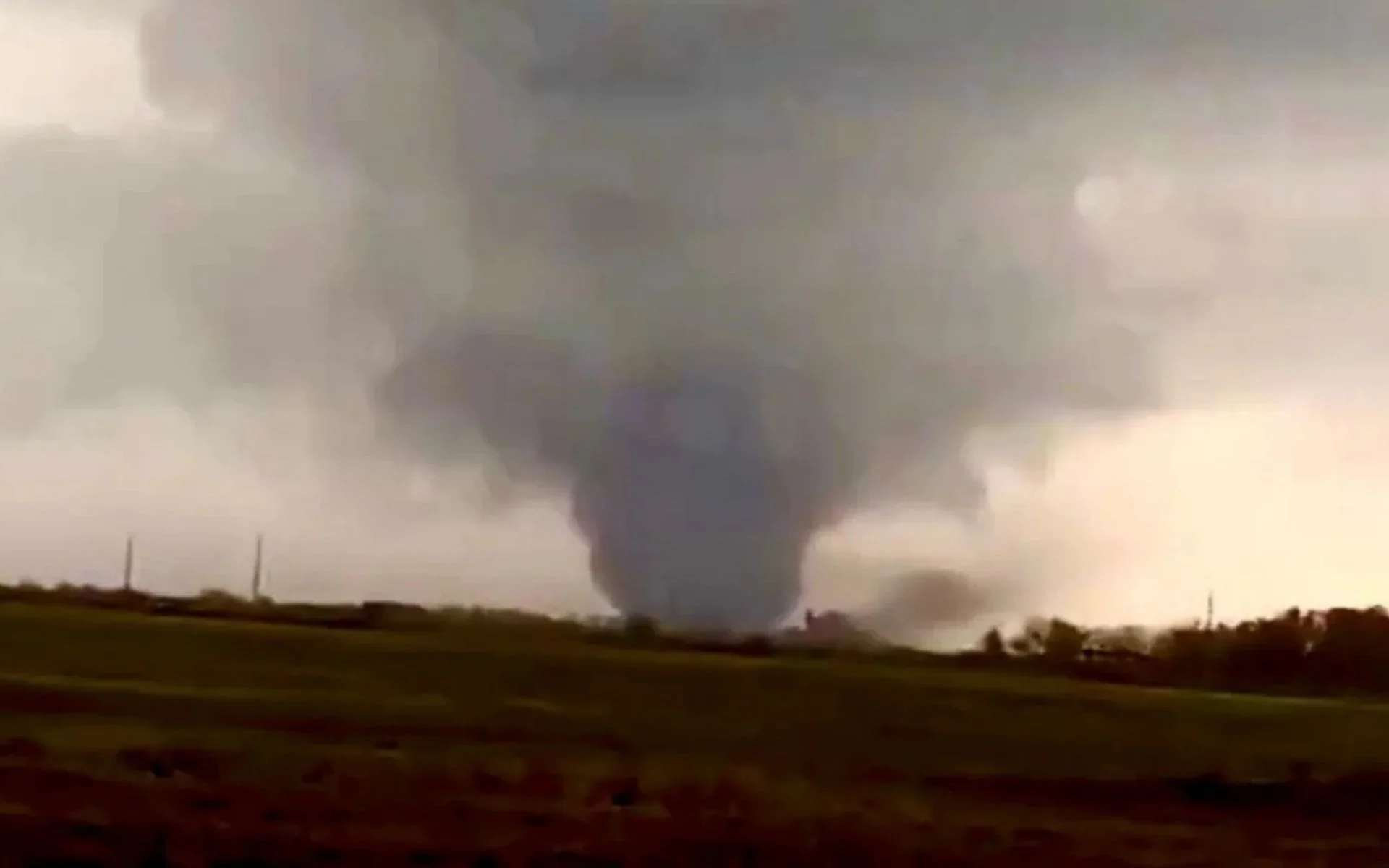 Tornado na Argentina marca início de nova onda de tempestades no Cone Sul abc+