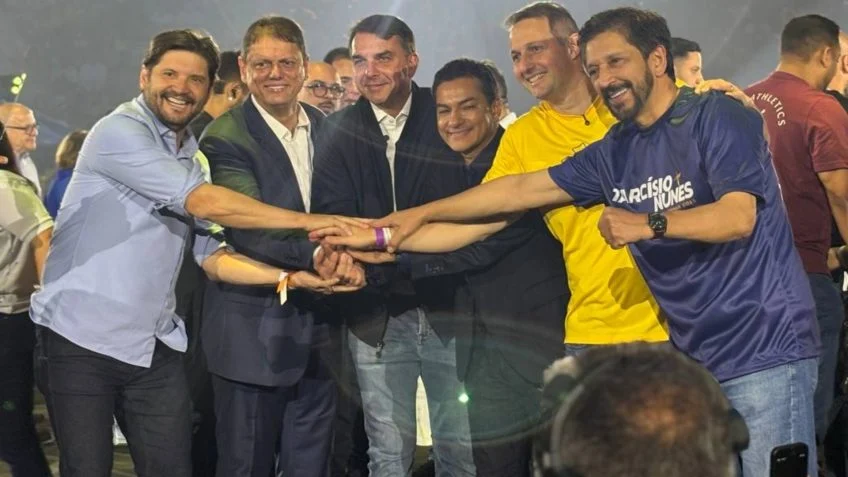 Republicanos oficializa Tarcísio candidato ao governo de SP
