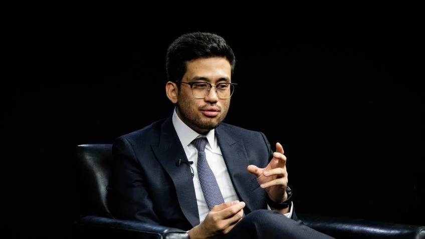Kim Kataguiri propõe suspensão de redes sociais de investigados