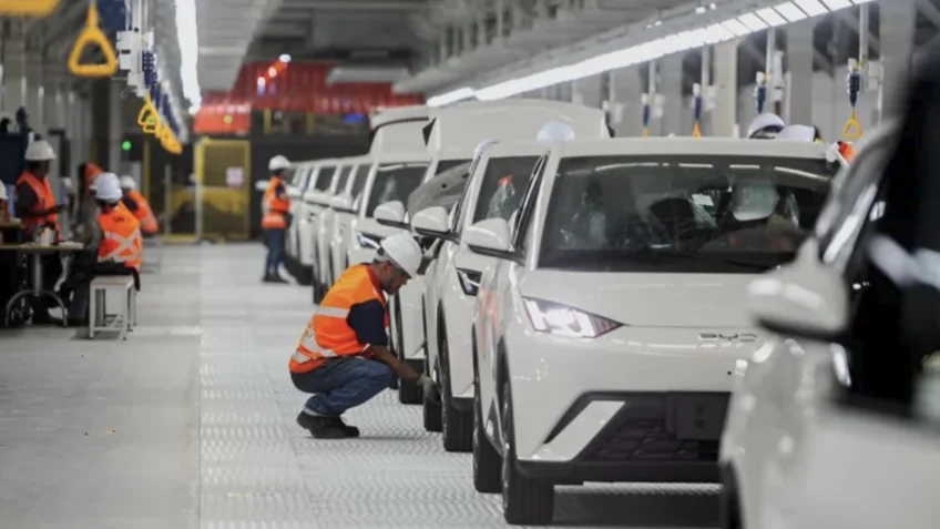 Carros eletrificados batem recorde e chegam a 23,3% do mercado em julho