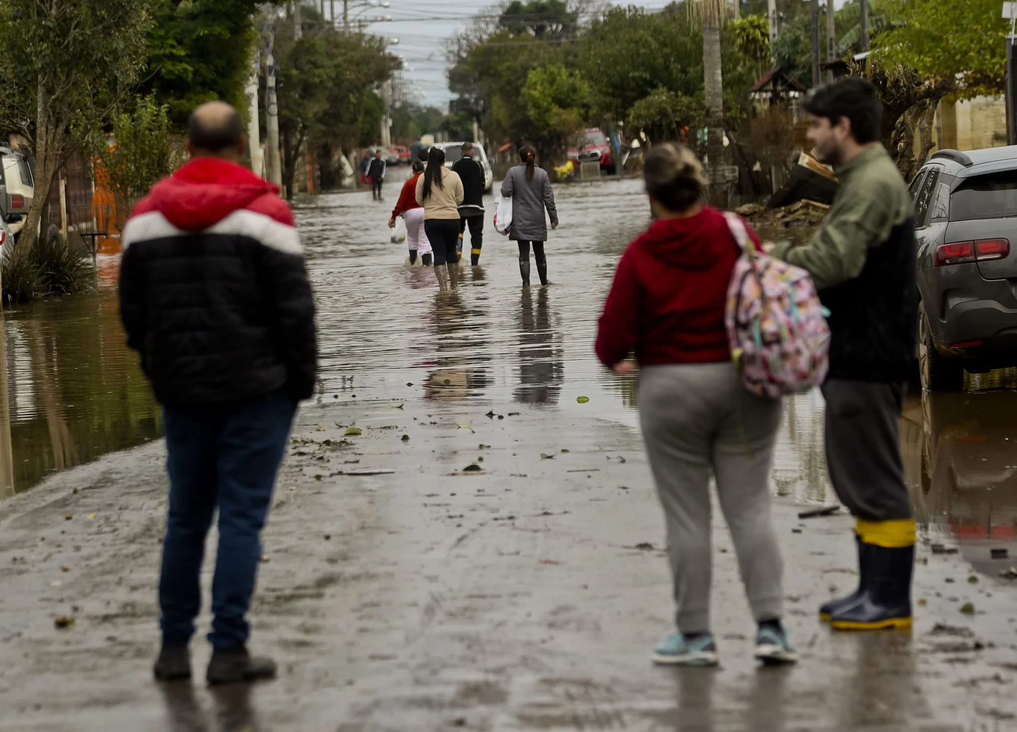 Ansiedade climática: Programa gratuito oferece apoio psicológico a vítimas da enchente no RS abc+