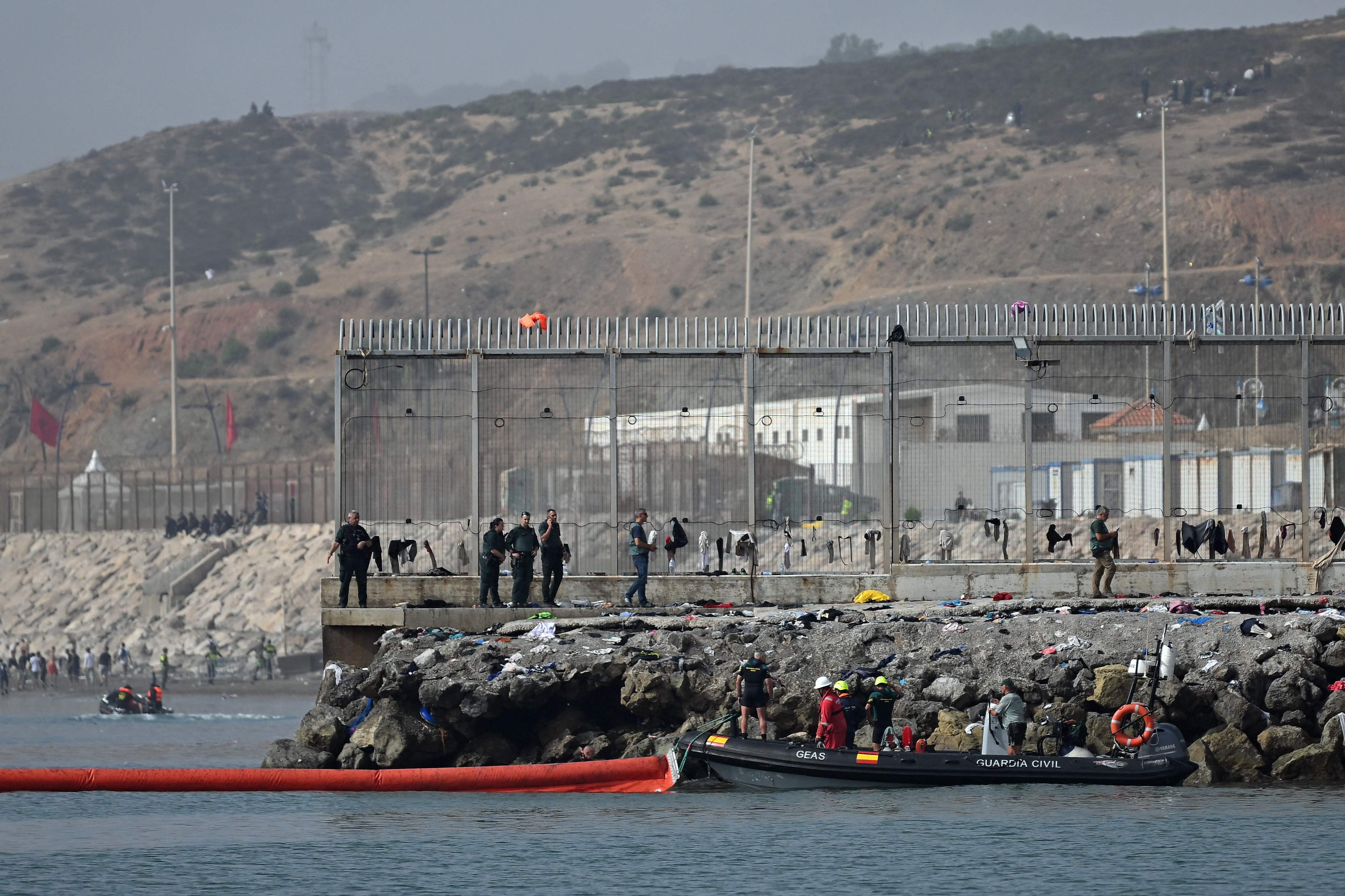 Ceuta reforça alerta após redes sociais convocarem nova travessia em massa para meados de agosto