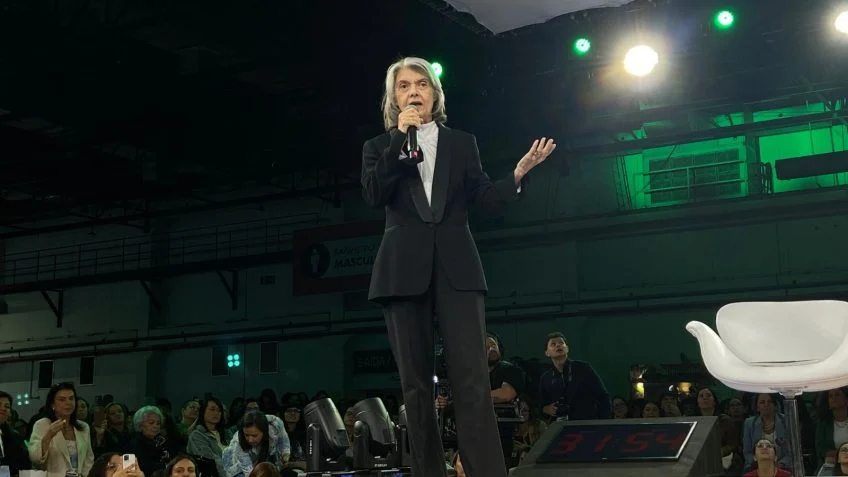 Cármen Lúcia diz que igualdade no STF virá com 11 mulheres