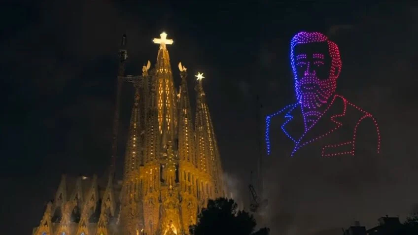 Demóstenes Torres São Gaudí das obras que embelezam a celestial Barcelona