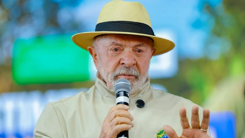 Governo Lula é aprovado por 48% e desaprovado por 47%, diz Quaest