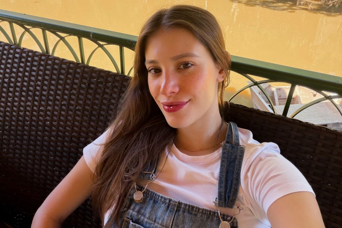Caroline Dallarosa impressiona ao anunciar gravidez
