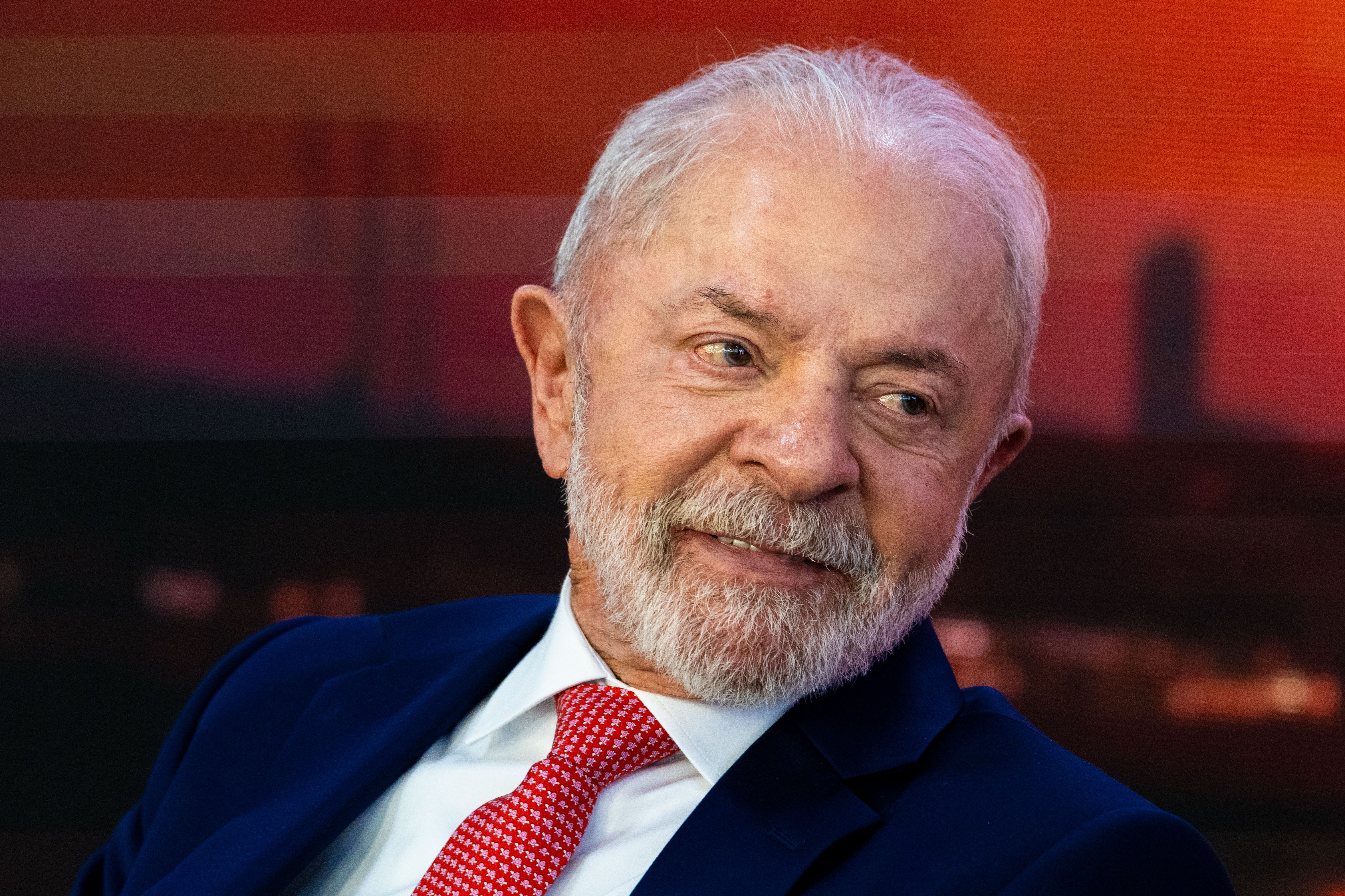Governo Lula mantém aprovação de 48% dos brasileiros e desaprovação de 46%, mostra Genial/Quaest