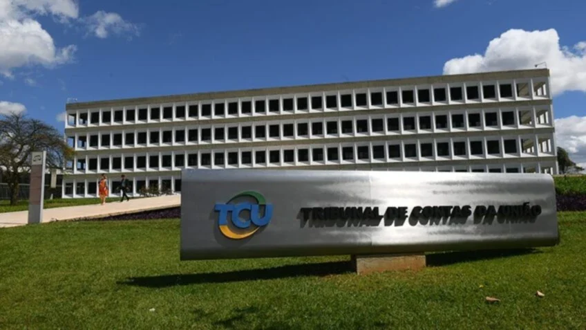 MP junto ao TCU contesta aumento de etanol na gasolina