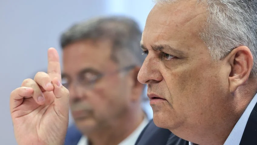 Vice de Flávio, Gaspar oferece DNA à PGR após suspeita de estupro