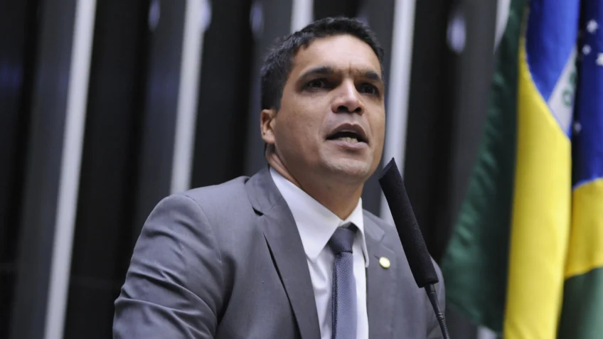 Cabo Daciolo é anunciado candidato ao governo do Amazonas