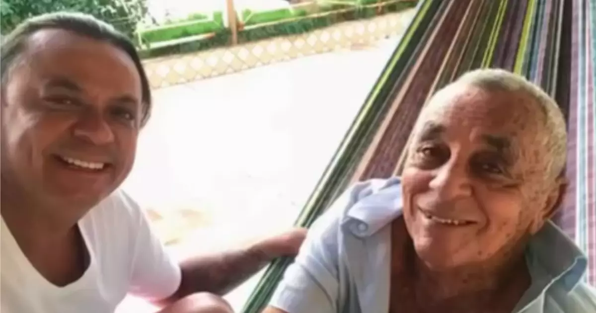 Frank Aguiar comunica morte do pai e lamenta não chegar a tempo do sepultamento
