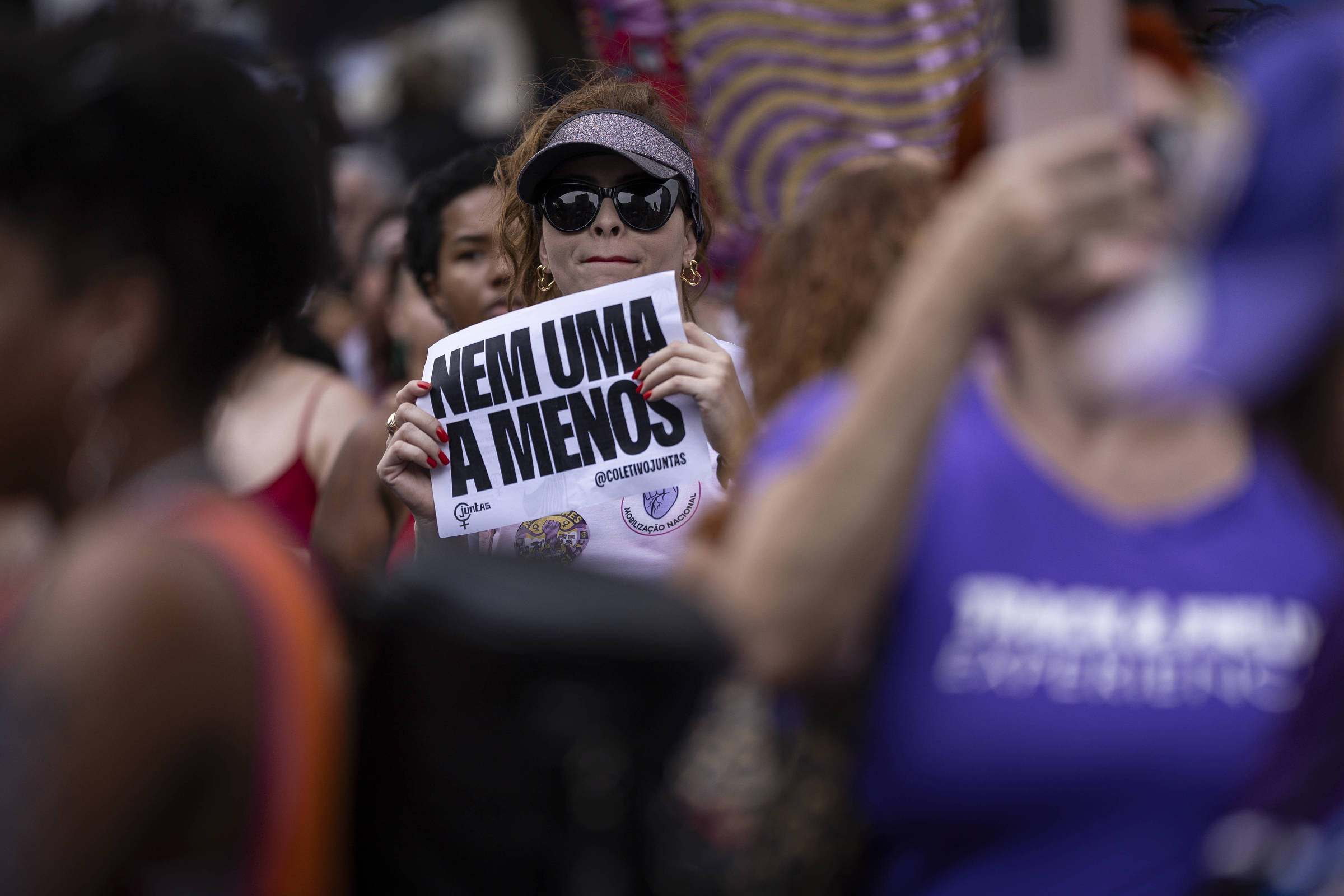 Brasil bate recorde de feminicídios em 2025 e tem ao menos 4 assassinatos de mulheres por dia