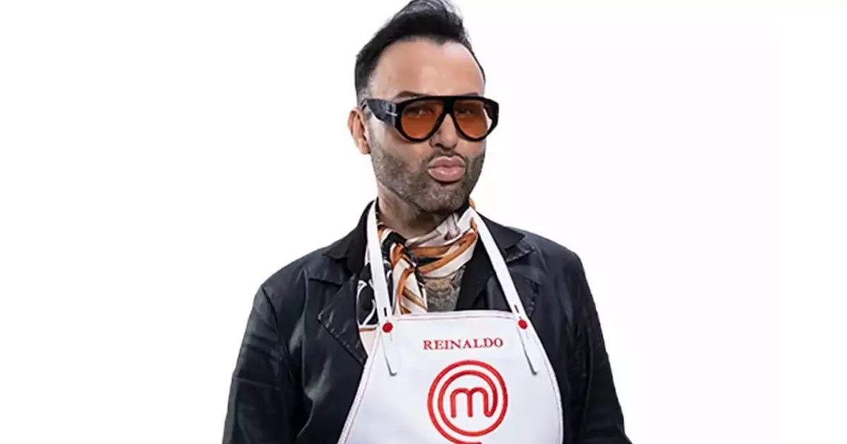 Reinaldo Bockor deixa MasterChef após picada de aranha-marrom