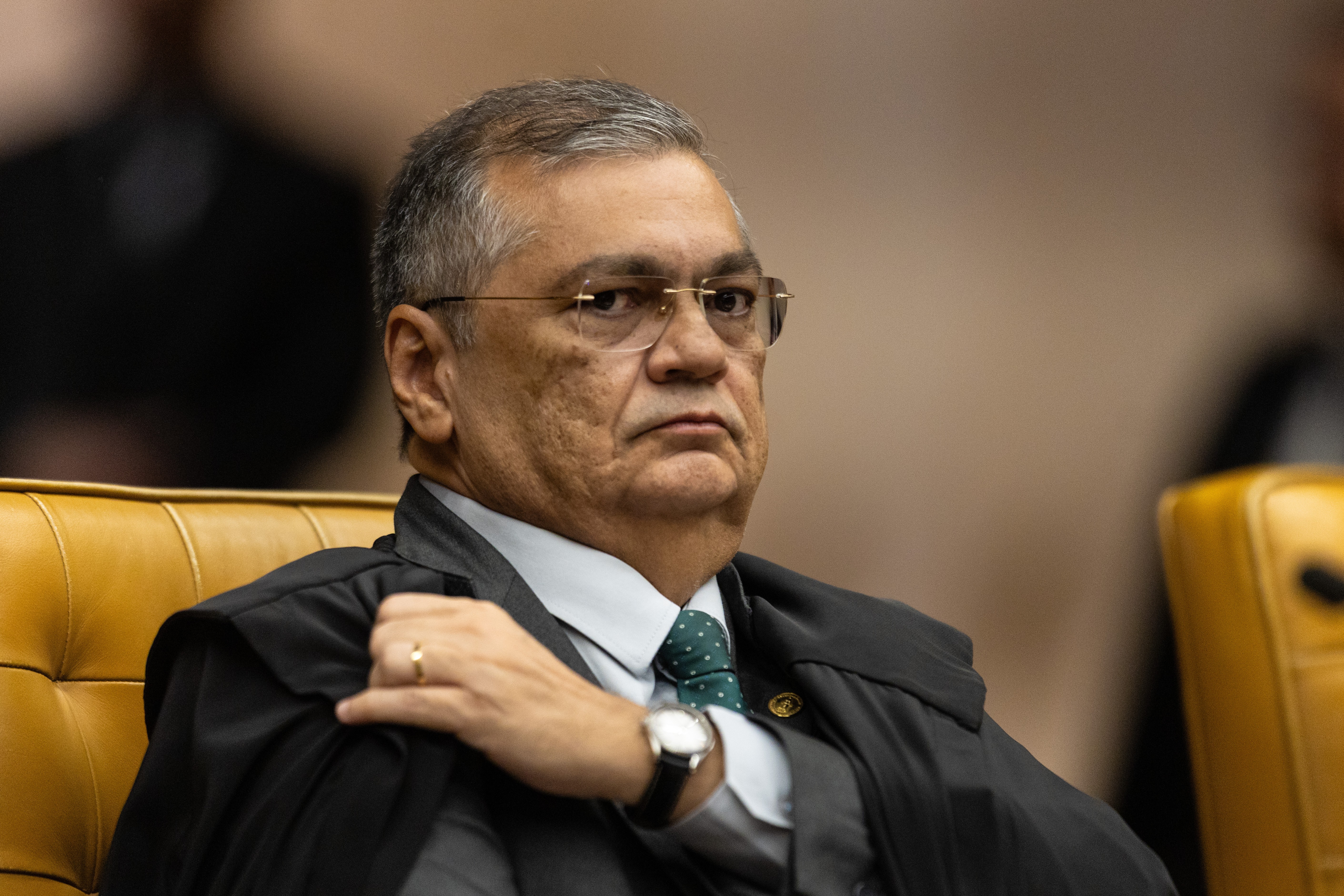 Dino manda PF investigar indícios de crimes em emendas Pix apontados pelo TCU repasse feito por vice de Flávio está na lista