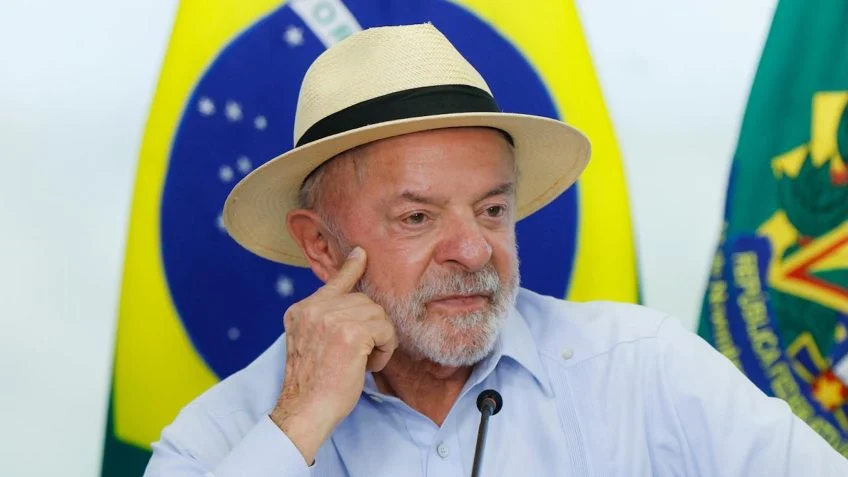 Sob Lula, alertas de desmatamento na Amazônia caem ao menor nível