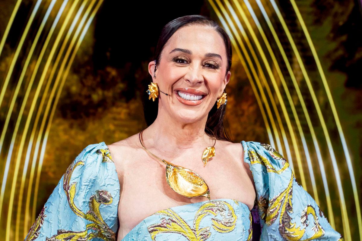 Claudia Raia mostra momentos dos filhos e faz homenagem