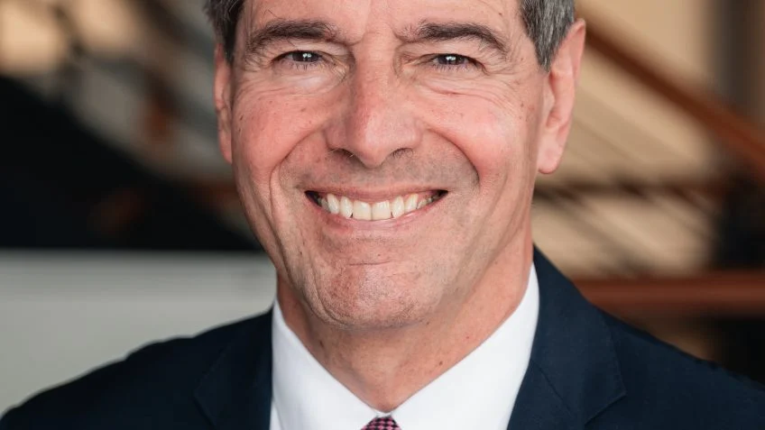 Warsh deve provocar mudanças profundas no Fed, diz CEO da Stratton Capital