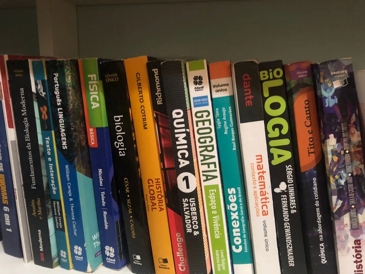 MEC amplia compra, mas deixa de fora reposição de livros didáticos para ensino fundamental