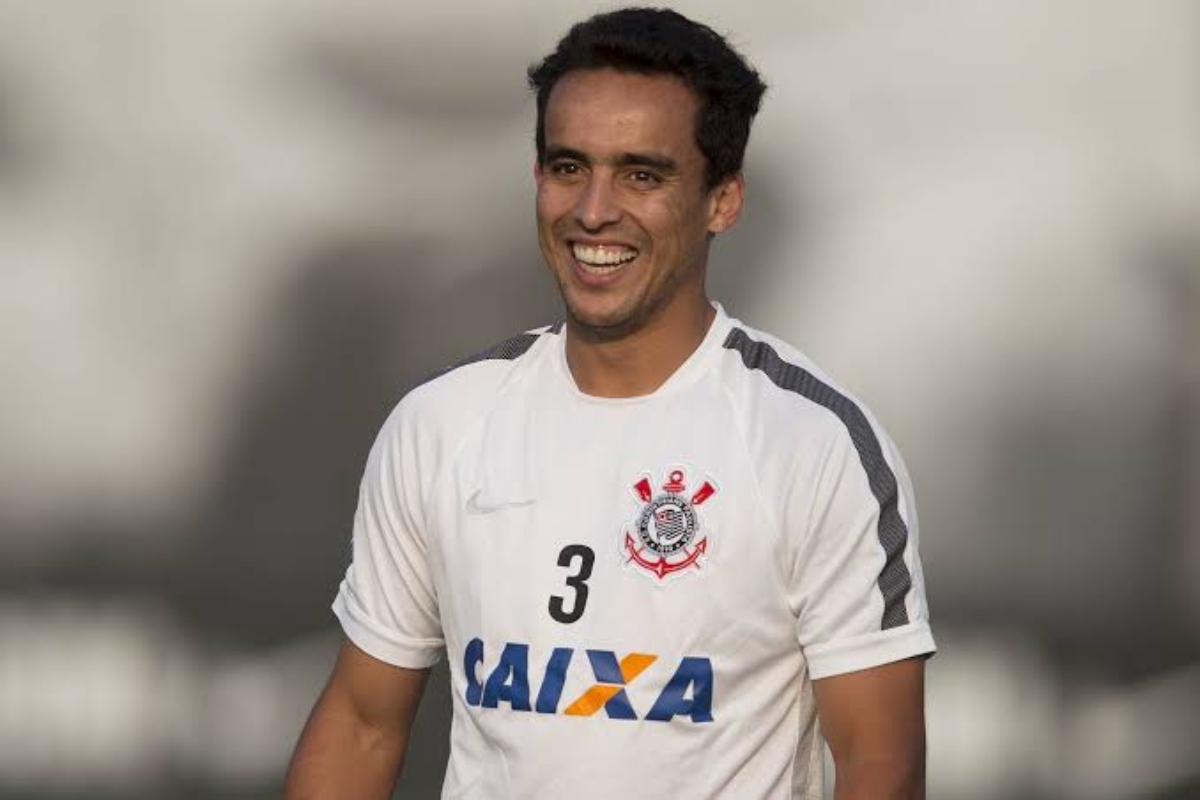 Jadson, ex-Corinthians, é preso no Paraná. Saiba detalhes 