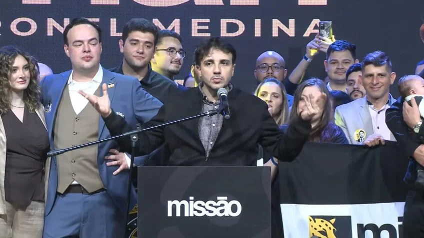 Renan Santos chama Moro de rato em evento do Missão no PR
