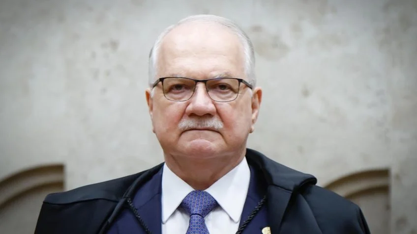 Edson Fachin prepara projeto de lei para limitar salário de juízes