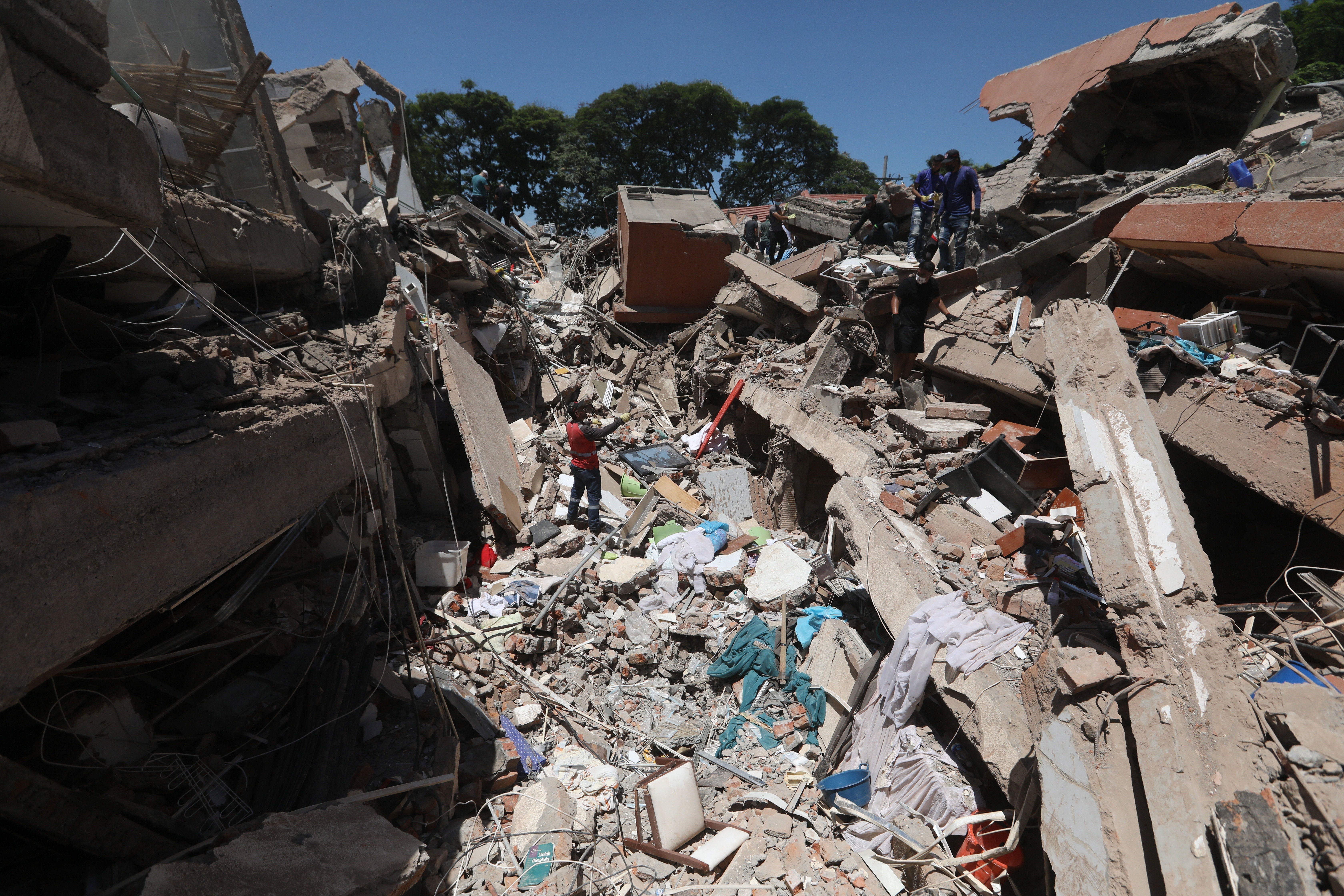 AO VIVO: Terremoto na Colômbia: mortes passam de 220 mais de 3 mil estão desaparecidos