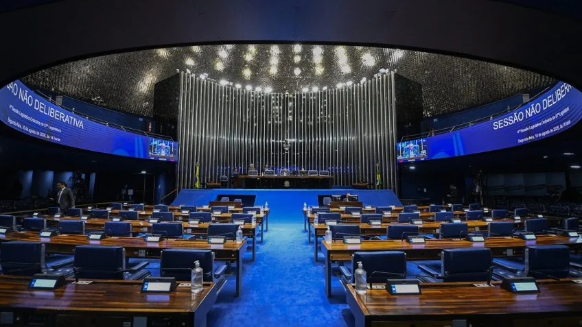 Ao vivo: Senado vota projeto que muda regras de processo tributário