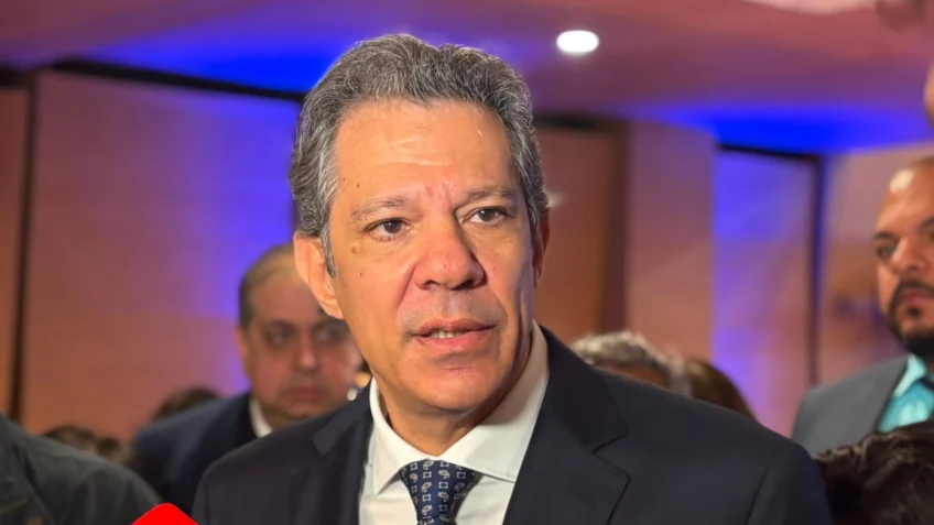 Haddad levará ao governo relato de motorista seguido pela PM
