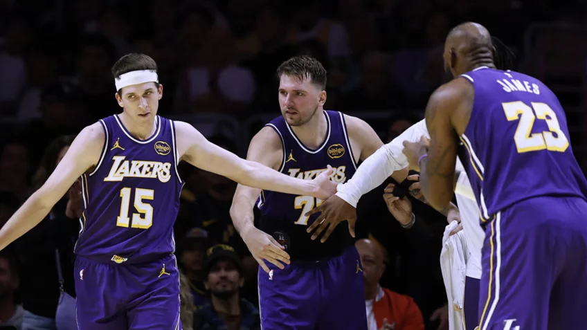Dupla firma acordo para adquirir o LA Lakers por US$ 12,5 bi