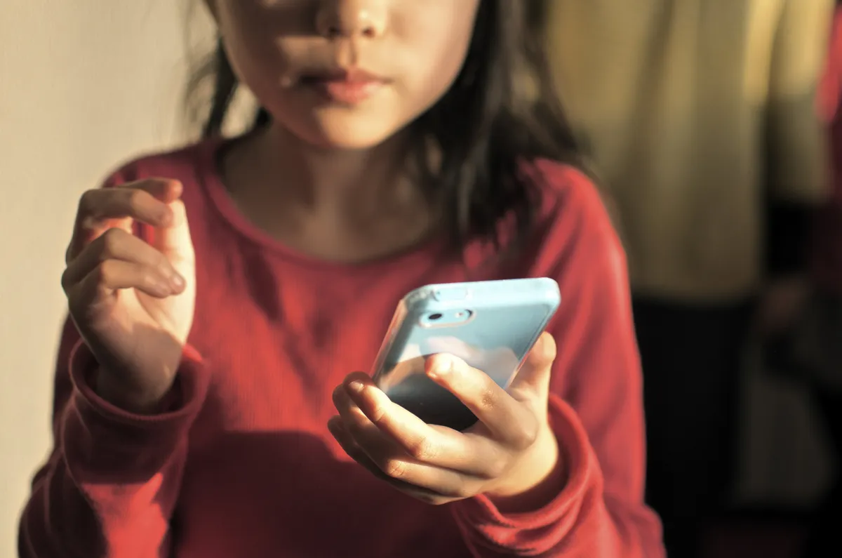 Meta afirma ter fechado 750 mil contas de menores de 16 anos na Austrália