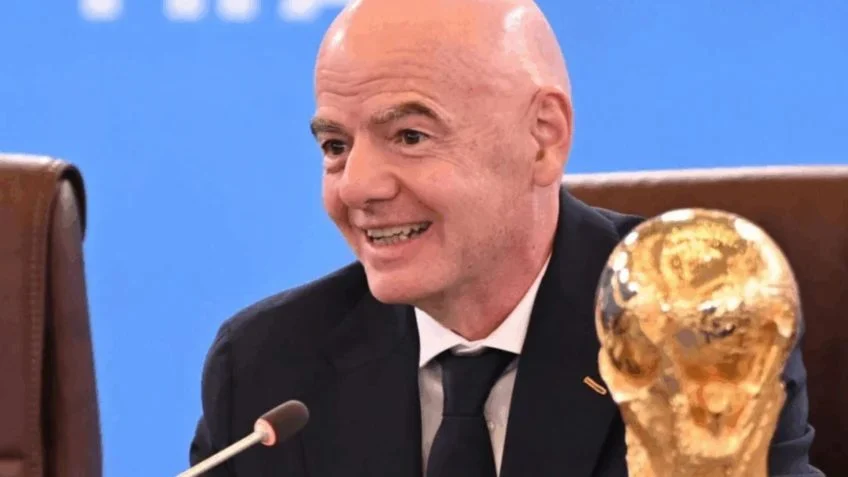Qatar e Marrocos estão entre federações árabes que apoiam Infantino