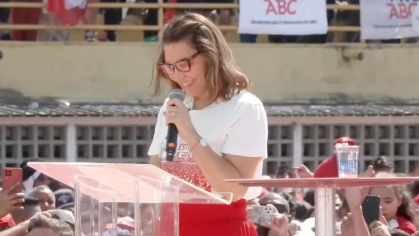 Janja cita Marisa, que foi mulher de Lula, pela 1ª vez em discurso