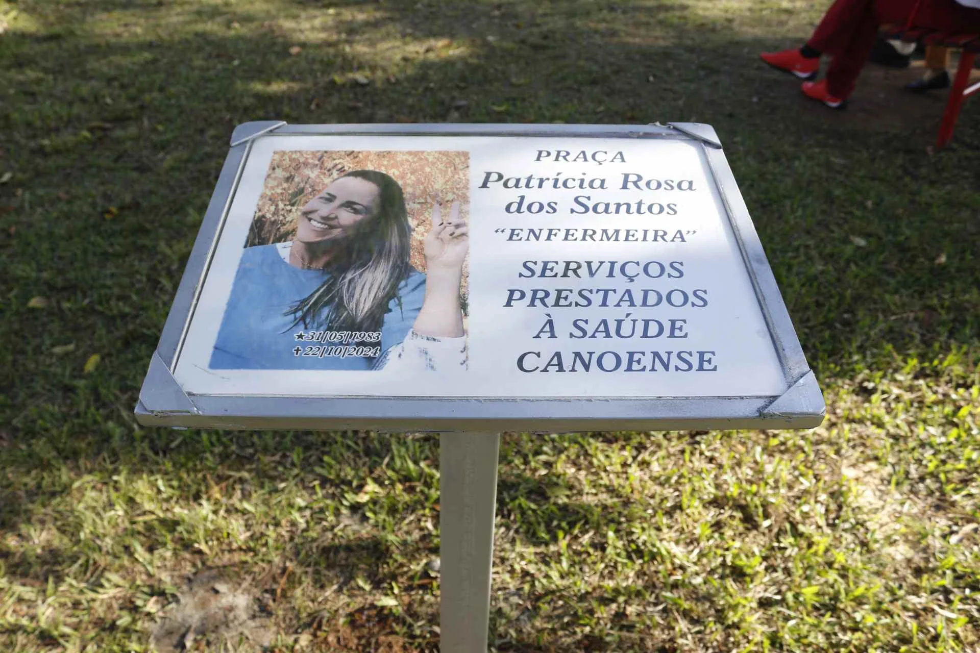 Ela desejaria ser lembrada por sua alegria : Praça em homenagem a enfermeira é inaugurada em Canoas abc+