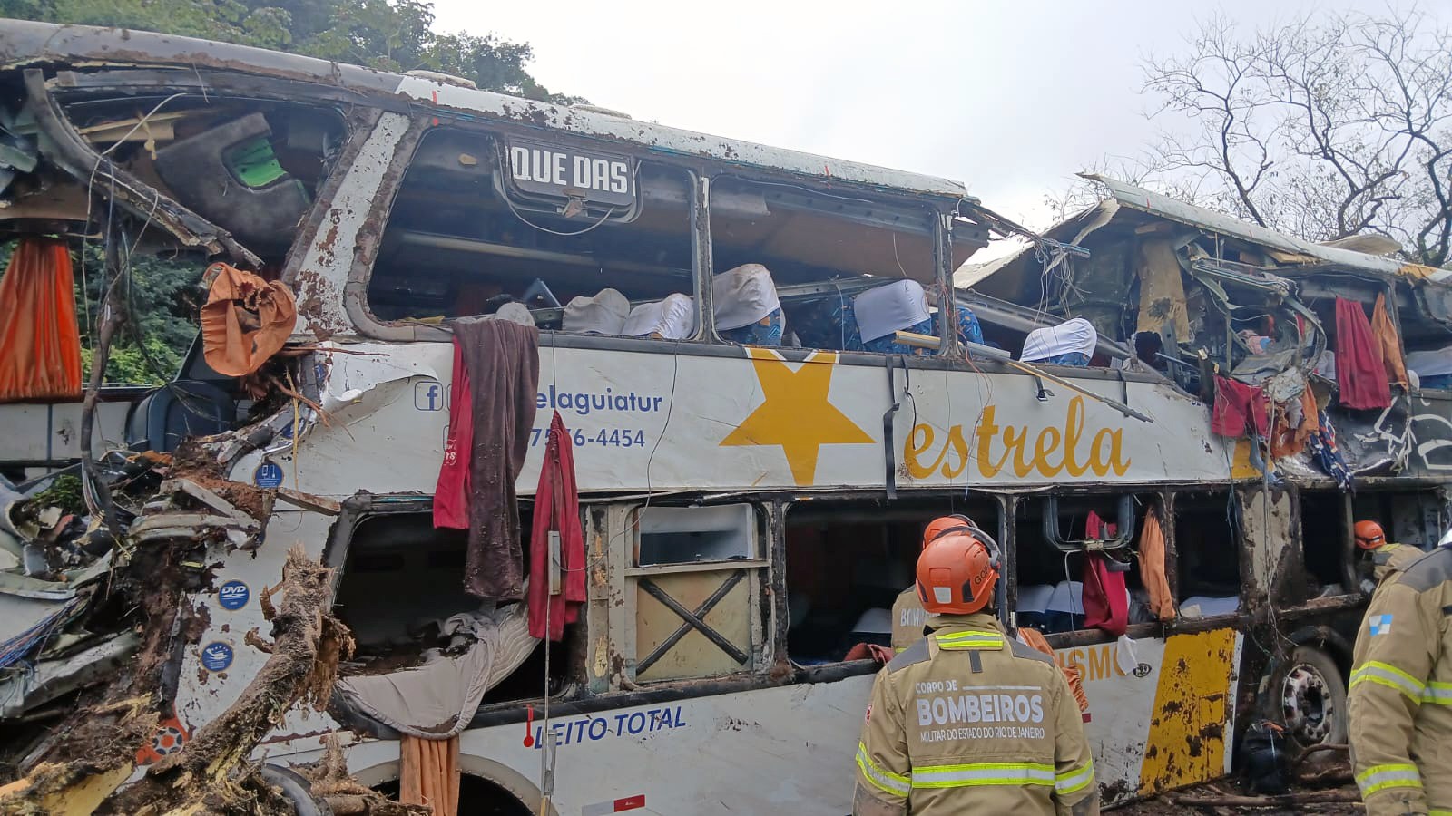 Acidente de ônibus em Petrópolis deixa 10 mortos: veja o que se sabe G1