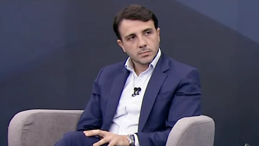 Renan Santos diz que CLT restringe o trabalhador e defende MEI