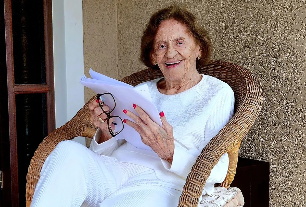 Famosos lamentam a morte de Laura Cardoso
