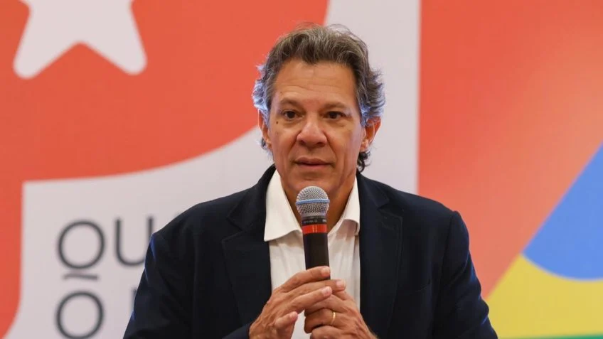 Haddad diz que tecnologia da Polícia Civil paulista está em frangalhos