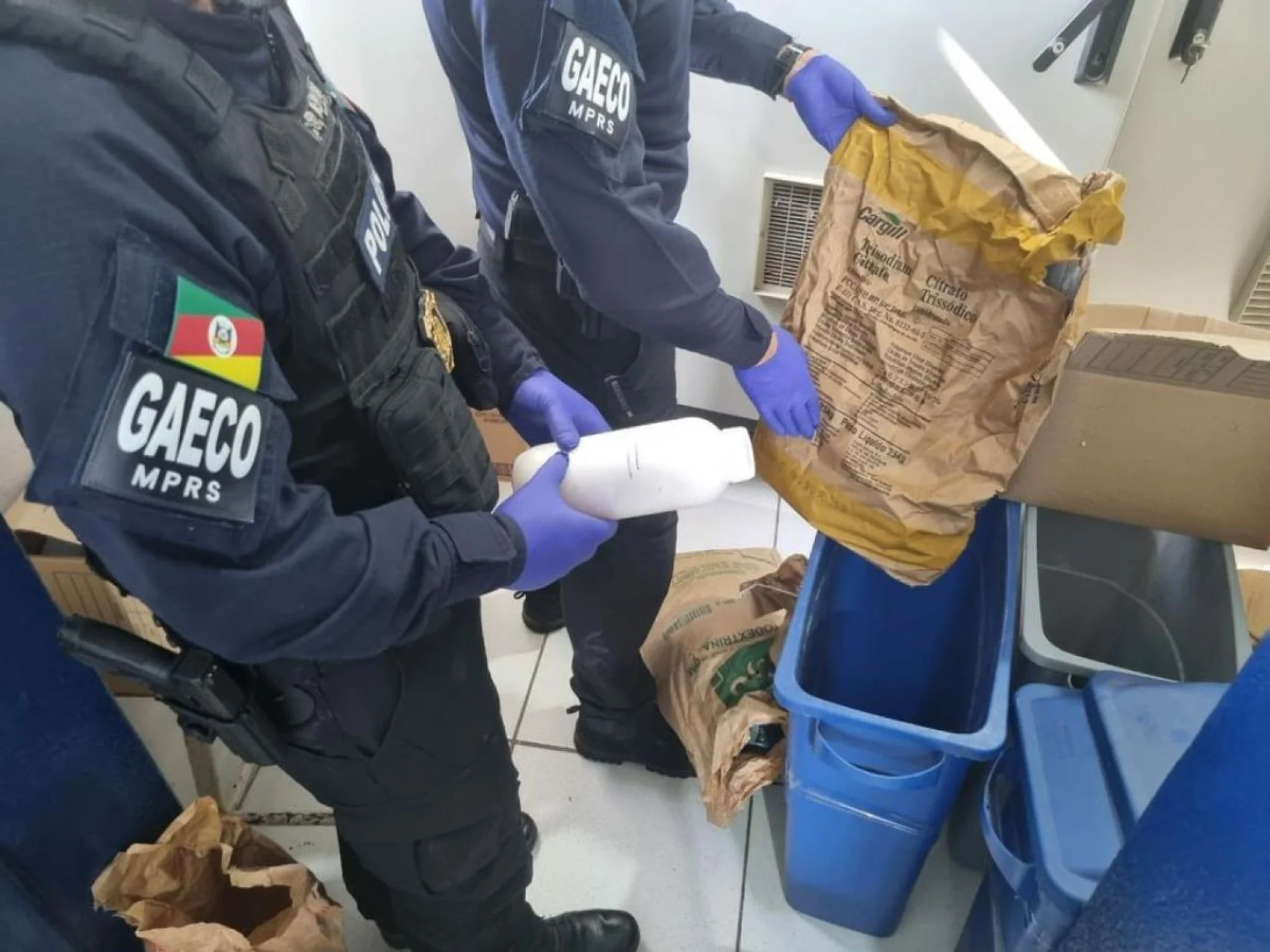 Envolvidos na adulteração de leite em empresa da região são denunciados pelo Ministério Público abc+
