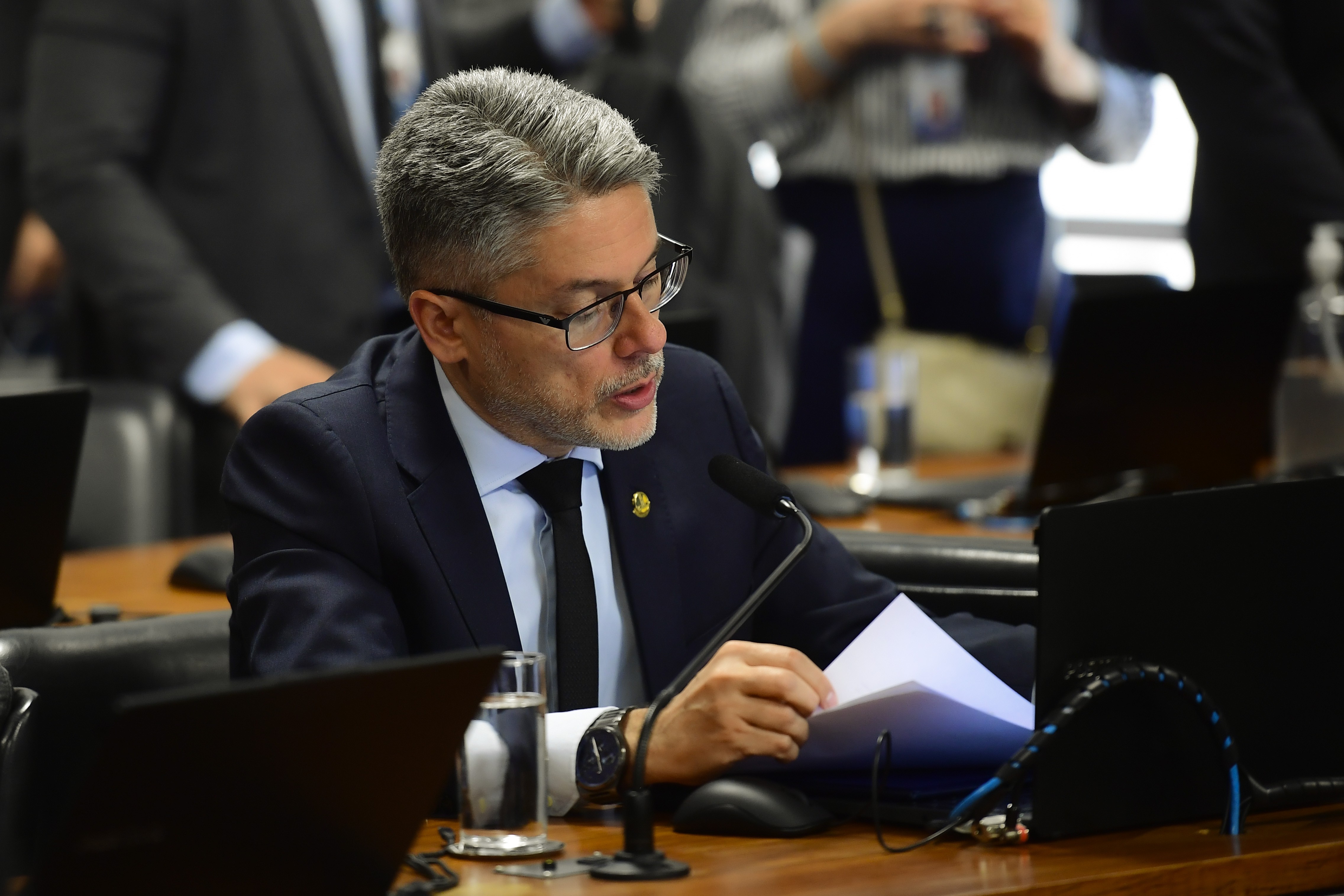Relatório da CPI do Crime pede indiciamento e impeachment de Moraes, Toffoli, Gilmar Mendes e Gonet