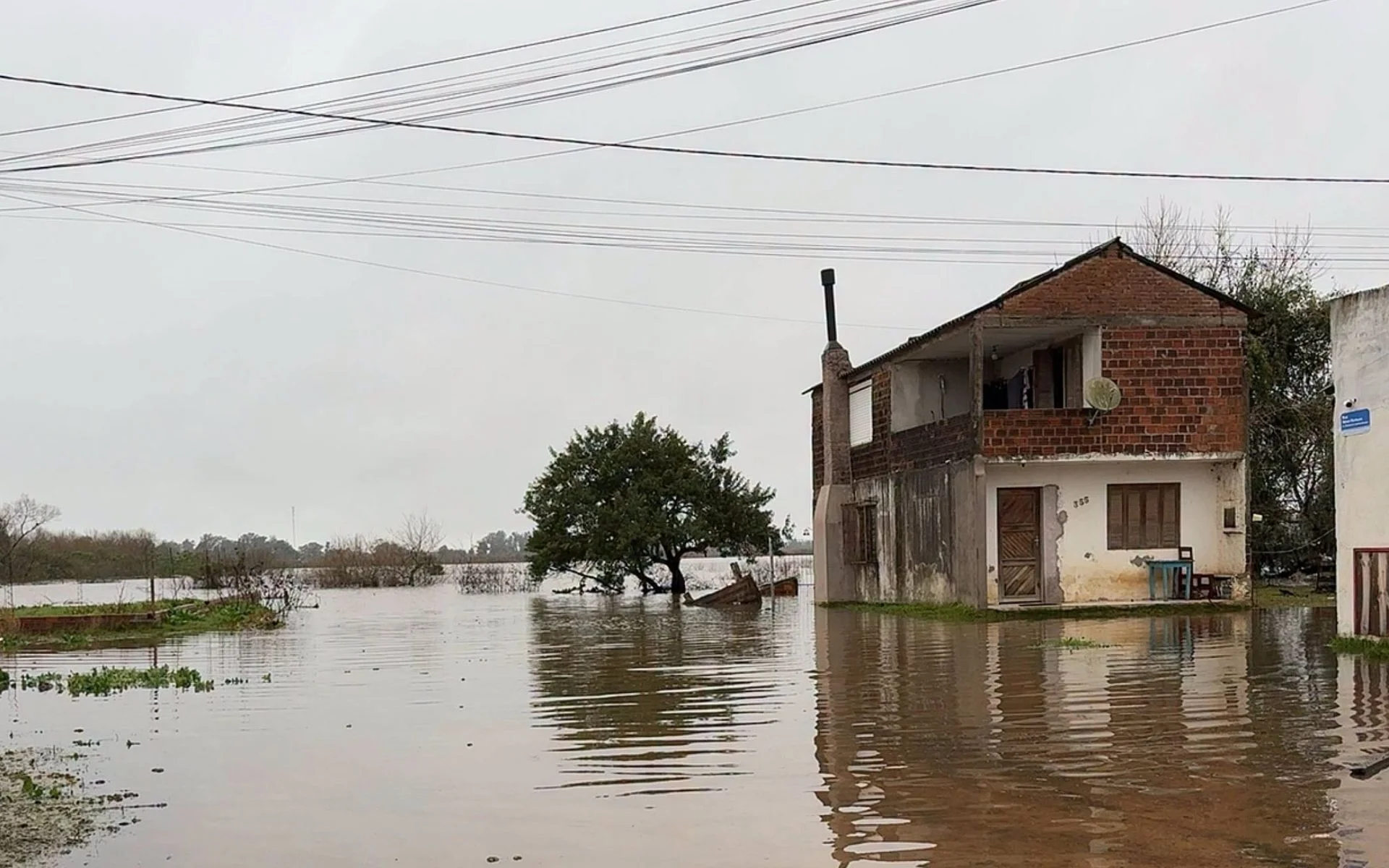 Chuva deixa mais de 200 pessoas fora de casa no RS veja cidades mais afetadas abc+