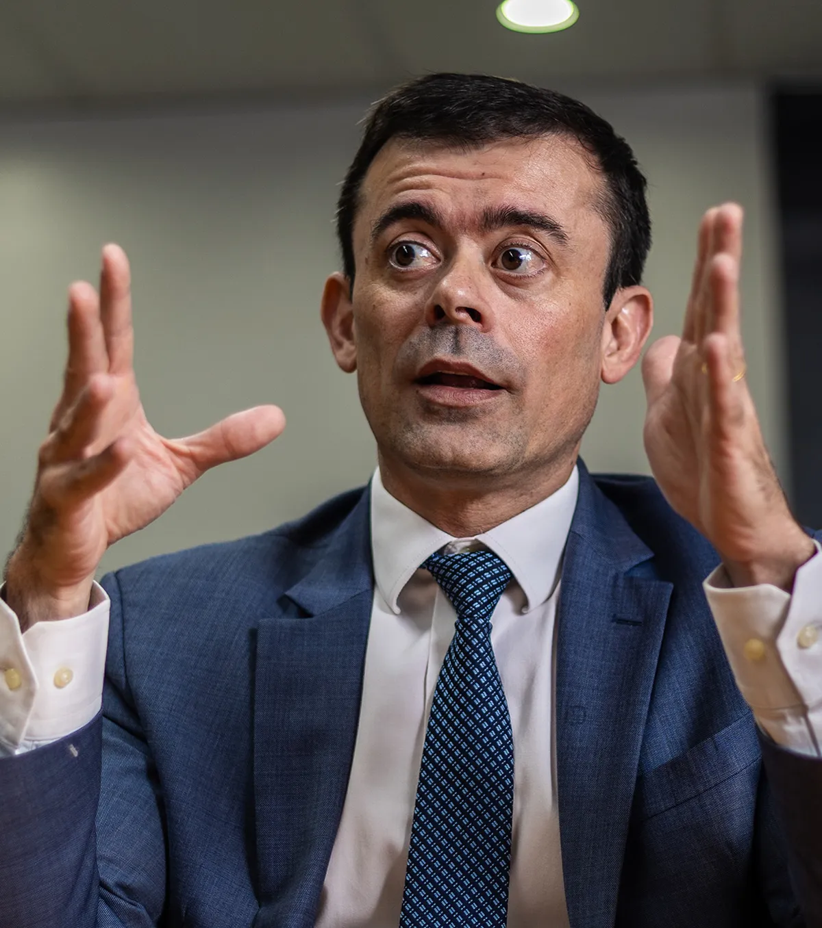 Ajuste fiscal de próximo governo teria ‘vários caminhos’, afirma Ceron