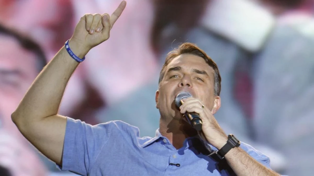 Flávio quer rediscutir gasolina com 32% de etanol