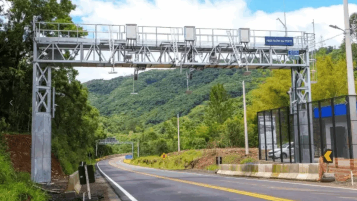 Governo vai integrar pedágio free flow à CNH do Brasil
