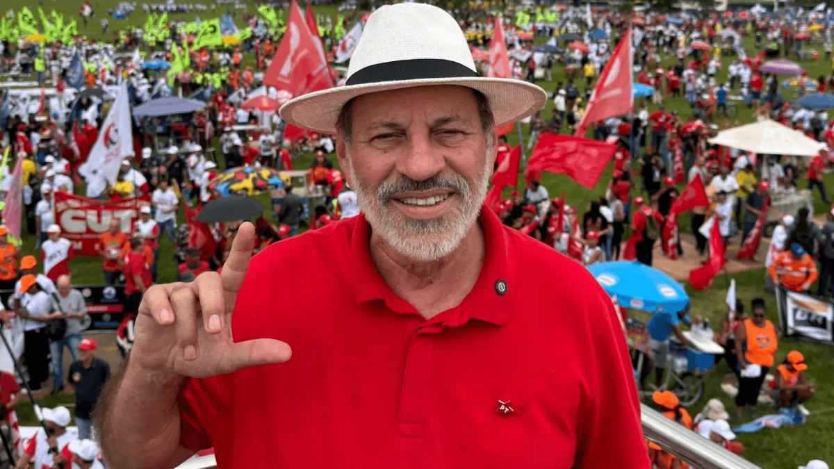 Conheço Lulinha desde criança e acredito em sua inocência, diz Delúbio