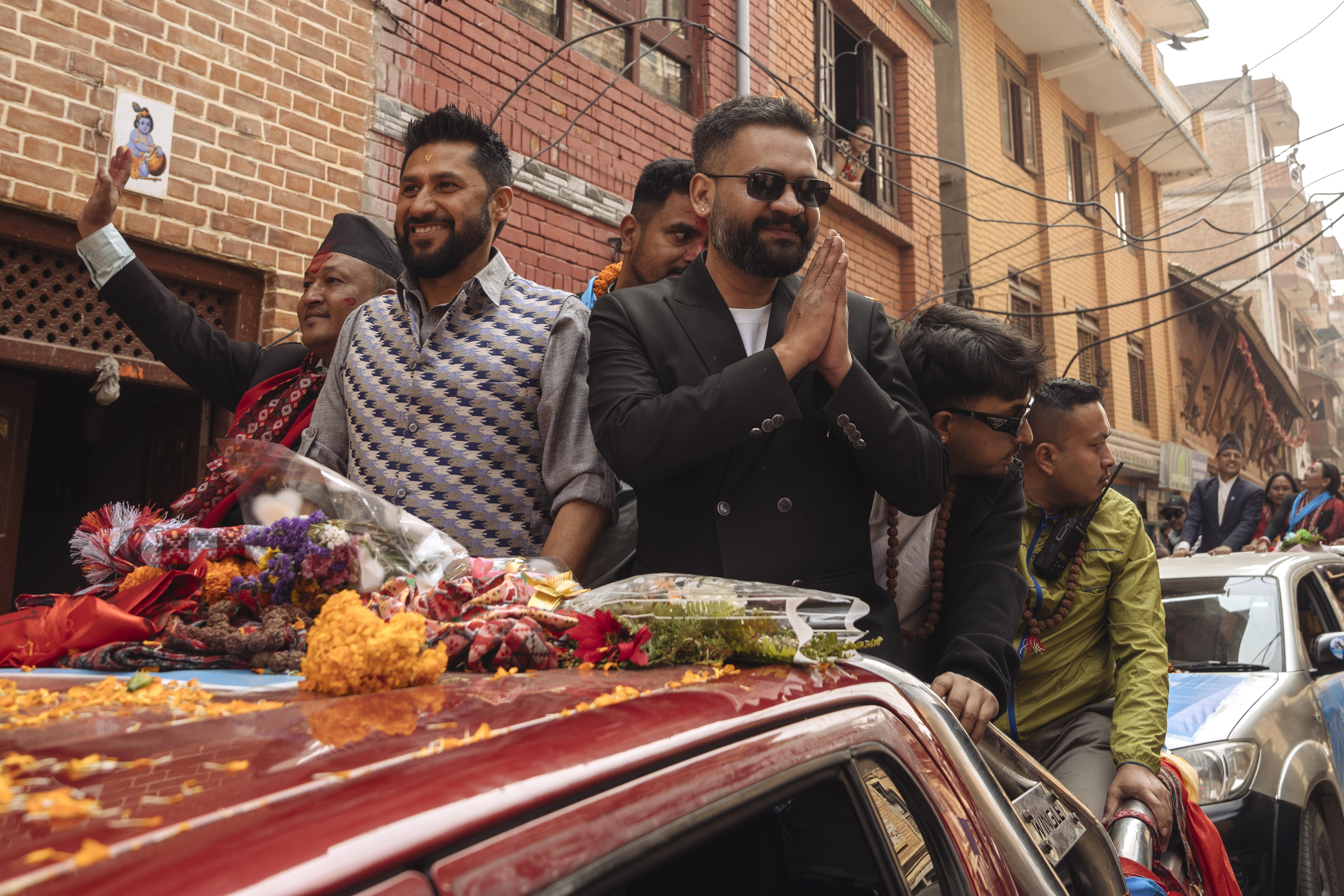 Jovem ex-rapper que virou premier do Nepal enfrenta primeiro grande teste em meio a enchentes devastadoras