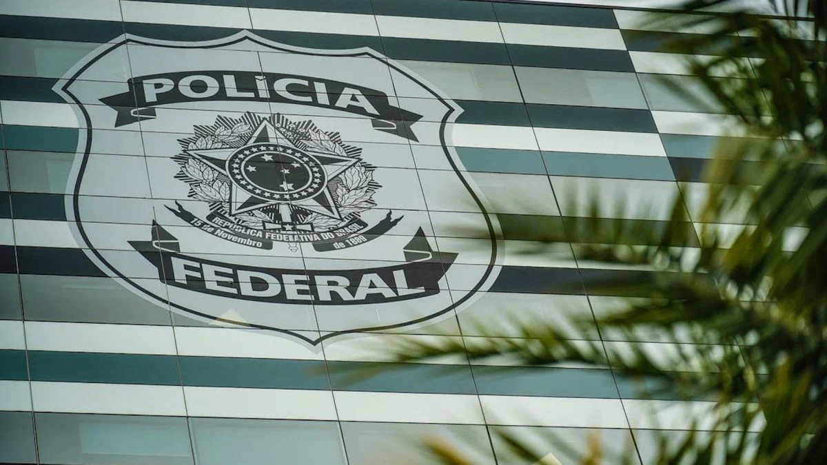 PF mira esquema de fraudes em licitações de R$ 406 milhões