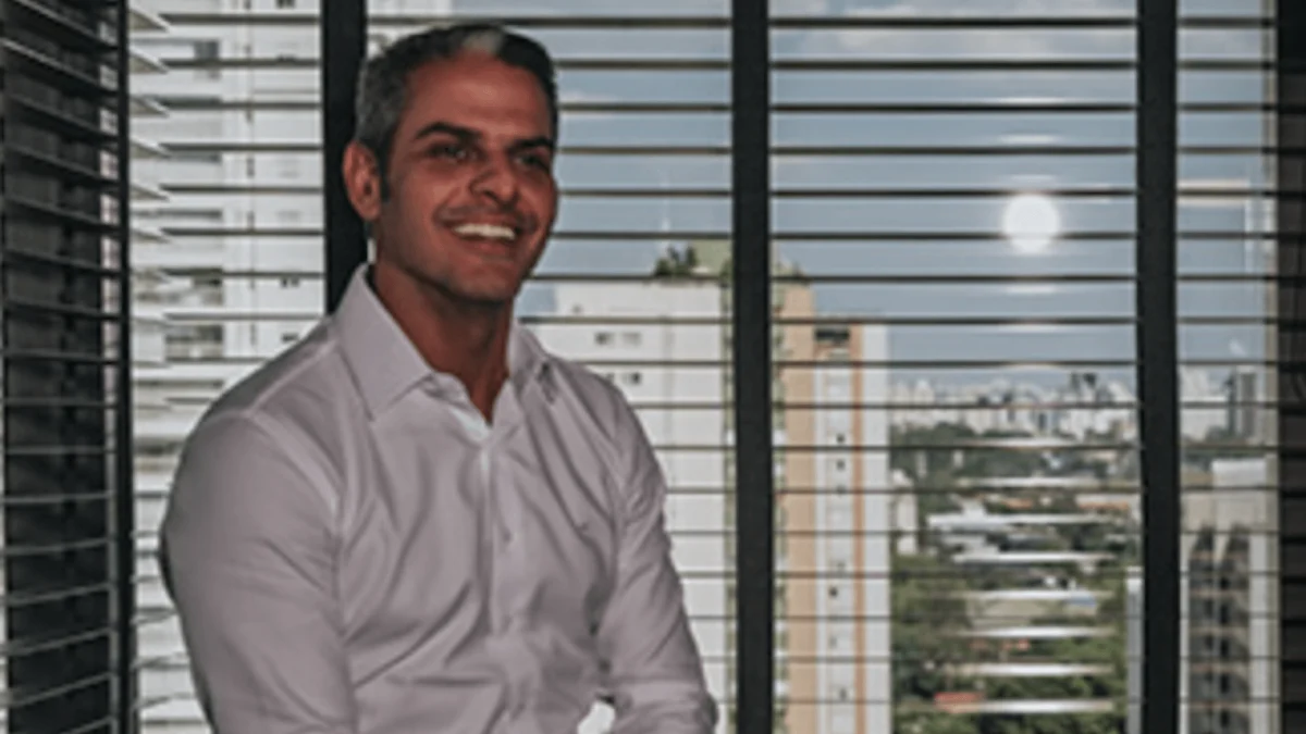 Empresário amigo de Lulinha fechou contratos de R$ 63 mi com governo Lula